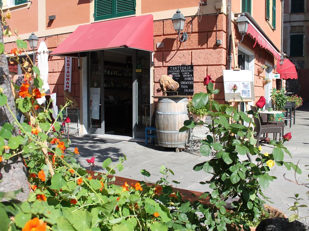Отель Antico Caffe' Del Moro Бонассола Экстерьер фото
