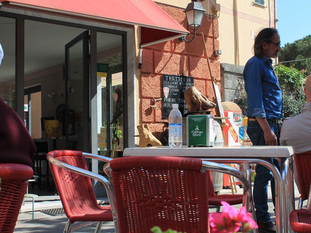 Отель Antico Caffe' Del Moro Бонассола Экстерьер фото