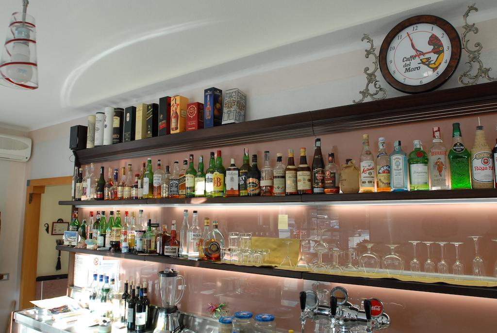 Отель Antico Caffe' Del Moro Бонассола Экстерьер фото